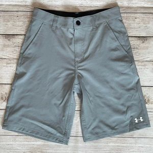 NEW! Amphibious Under Armour Golf Shorts - Gray - 12